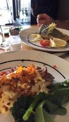 Cafe One Two Nine At Strathmore Hotel