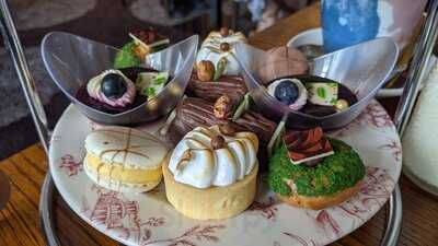 The Lab Restaurant And Bar