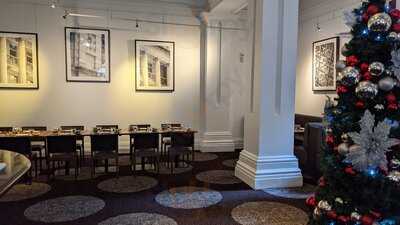 The Lab Restaurant And Bar