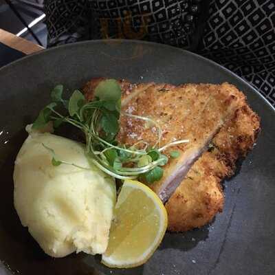 Nundah Corner Cafe & Bistro