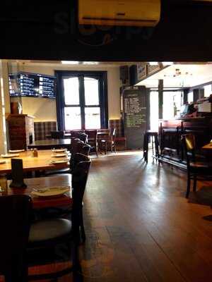 Gilbert Street Hotel