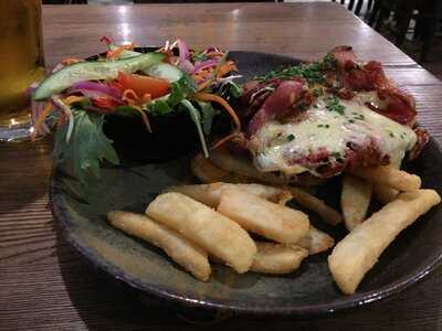 Sydney Junction Hotel