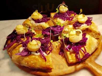 Six Slices Pizza Bar