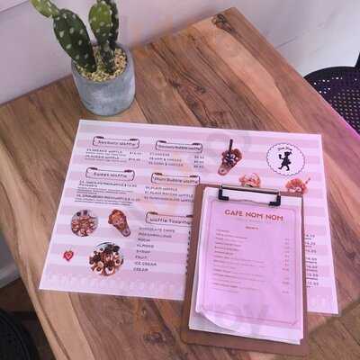 Cafe Nom Nom