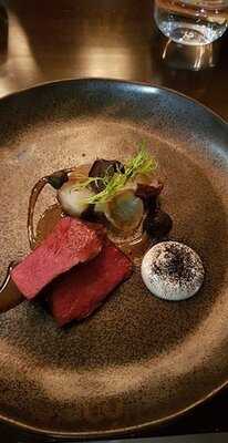 Allium Restaurant And Bar