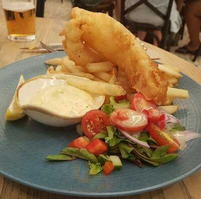 Jo-jo's Restaurant + Bar