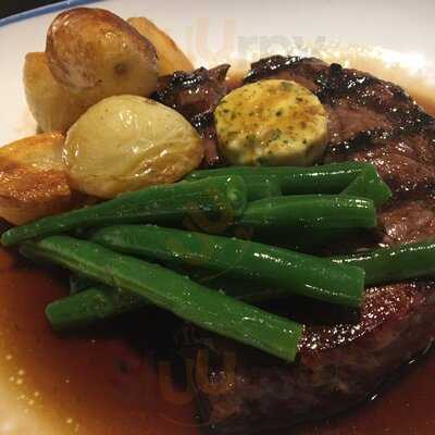 Vintaged Bar + Grill