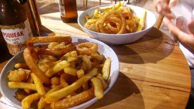 The Crafty Swan Kitchen & Bar