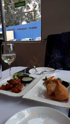 Indian Oven - Authentic Cuisine & Bar