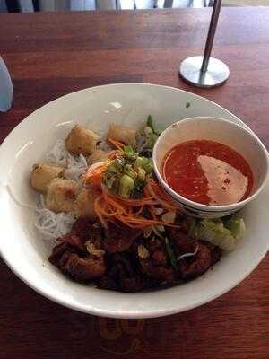 East Cafe & Vietnamese Bistro