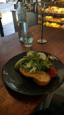 East Cafe & Vietnamese Bistro