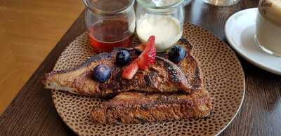 Riverside Restaurant