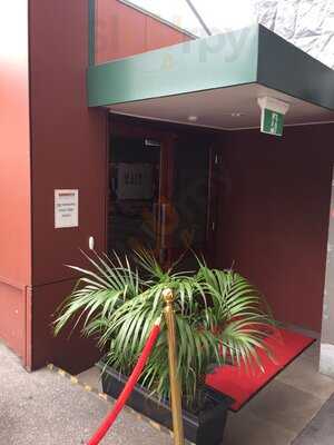 Main St Bar & Eatery