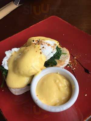 Main St Bar & Eatery