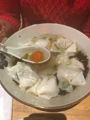 Little Red Dumpling West End