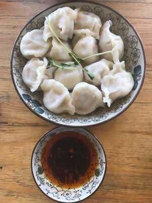 Little Red Dumpling West End