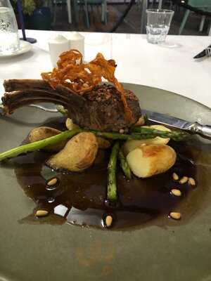 Harbour View Restaurant By Royal Queensland Yacht Squadron