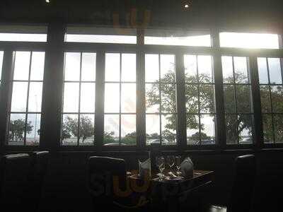 Pagoda Long Bar & Restaurant