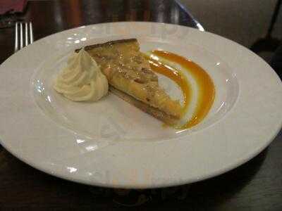 Pagoda Long Bar & Restaurant