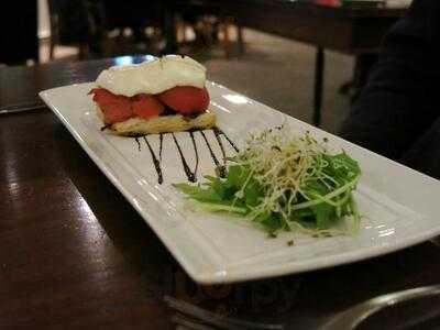 Pagoda Long Bar & Restaurant