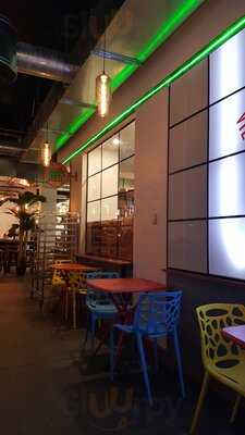 Chinatown Food Plaza