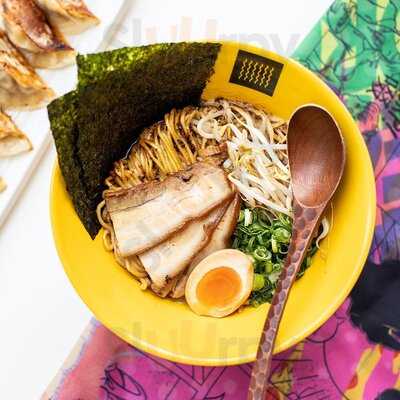 Susuru Ramen & Gyoza Bar