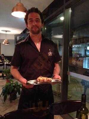 Il Mandolino Restaurant & Pizzeria