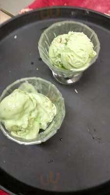 Gujju's Cafe And Chaat House