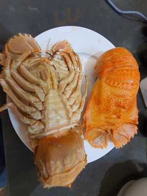 Costi's Famous Fish Co.