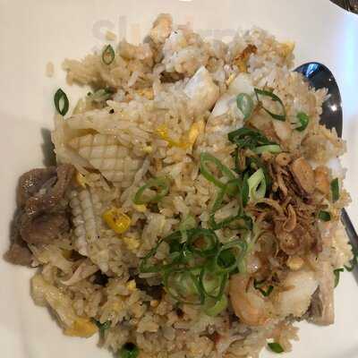 Happy Thai Restaurant