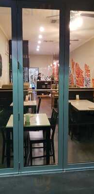 Nishiki Cafe & Izakaya