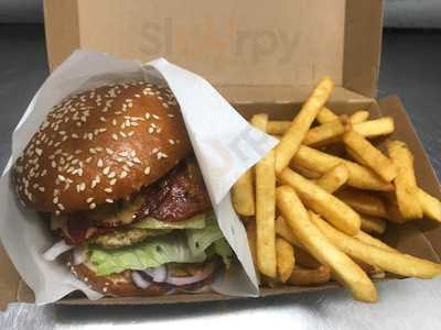 Surrey Hills Handcrafted Pizza & Burger