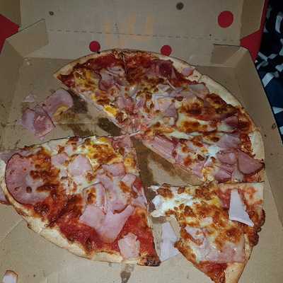 Crust Gourmet Pizza Bar