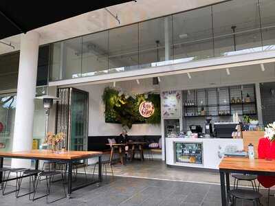 Kiss The Berry South Bank