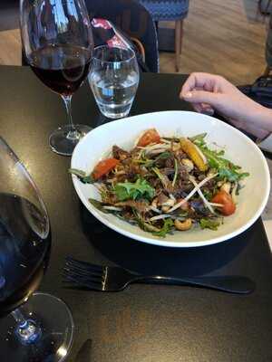 Mrepublic Restaurant