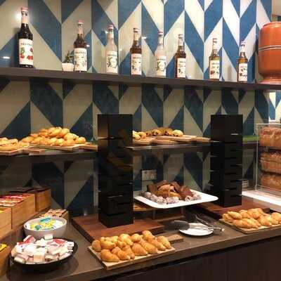 Beccaria Bar And Restaurant