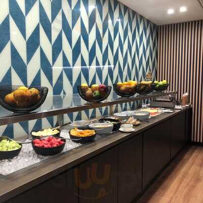 Beccaria Bar And Restaurant