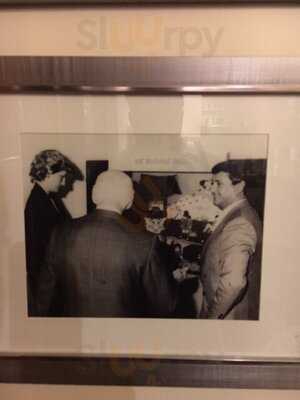 Berrigan's By The Lakes