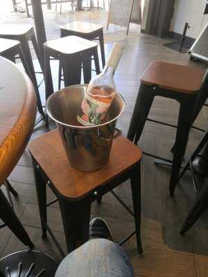 James St Bar & Kitchen