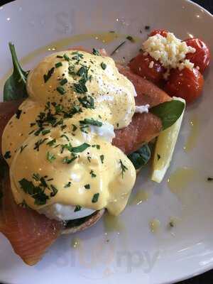 Rabbit Hole Cafe & Bar