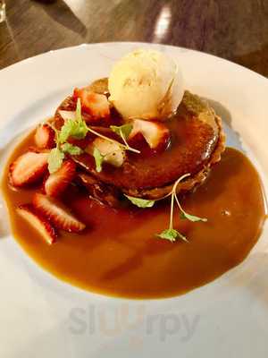 Rhubarb Rhubarb Restaurant