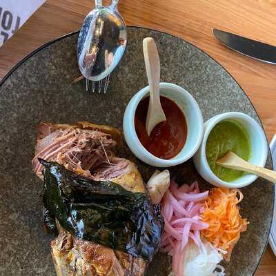 The Black Toro Windsor