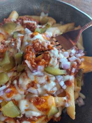 Between The Buns Burger Bar