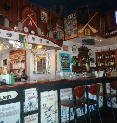 Celtic Corner Bar & Bistro