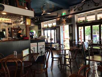 Celtic Corner Bar & Bistro