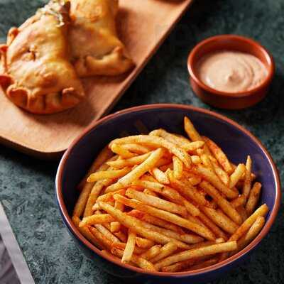 Casa N.o.m Bar Y Restaurante