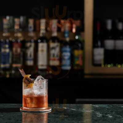 Casa N.o.m Bar Y Restaurante