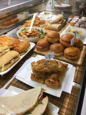 Cafe Outside The Square