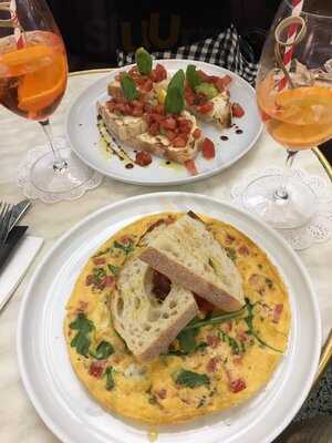 Marchetti Cafe And Wine Bar