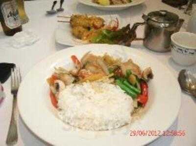 Mon's Thai Rarnaharn